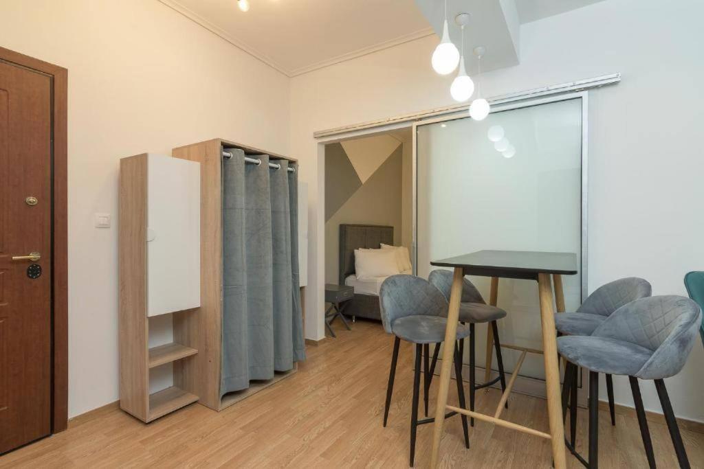 Fully Renovated 1 Bedroom Condo Athen Exterior foto