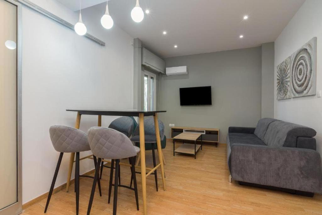 Fully Renovated 1 Bedroom Condo Athen Exterior foto